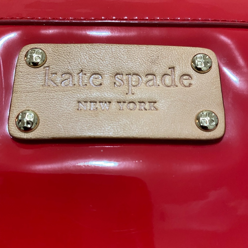 Kate Spade ♠️ Metal accents Classic Solid Red - Picture 2 of 6